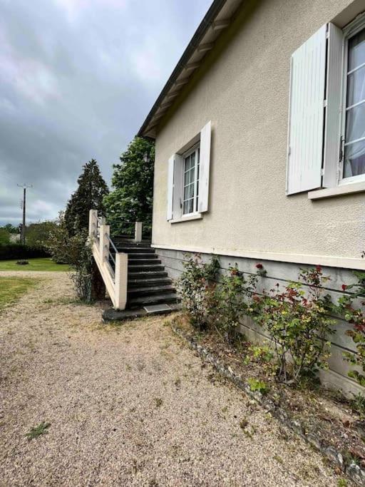 Gite De La Petite Fourmy Saint-Sulpice-les-Feuilles Extérieur photo