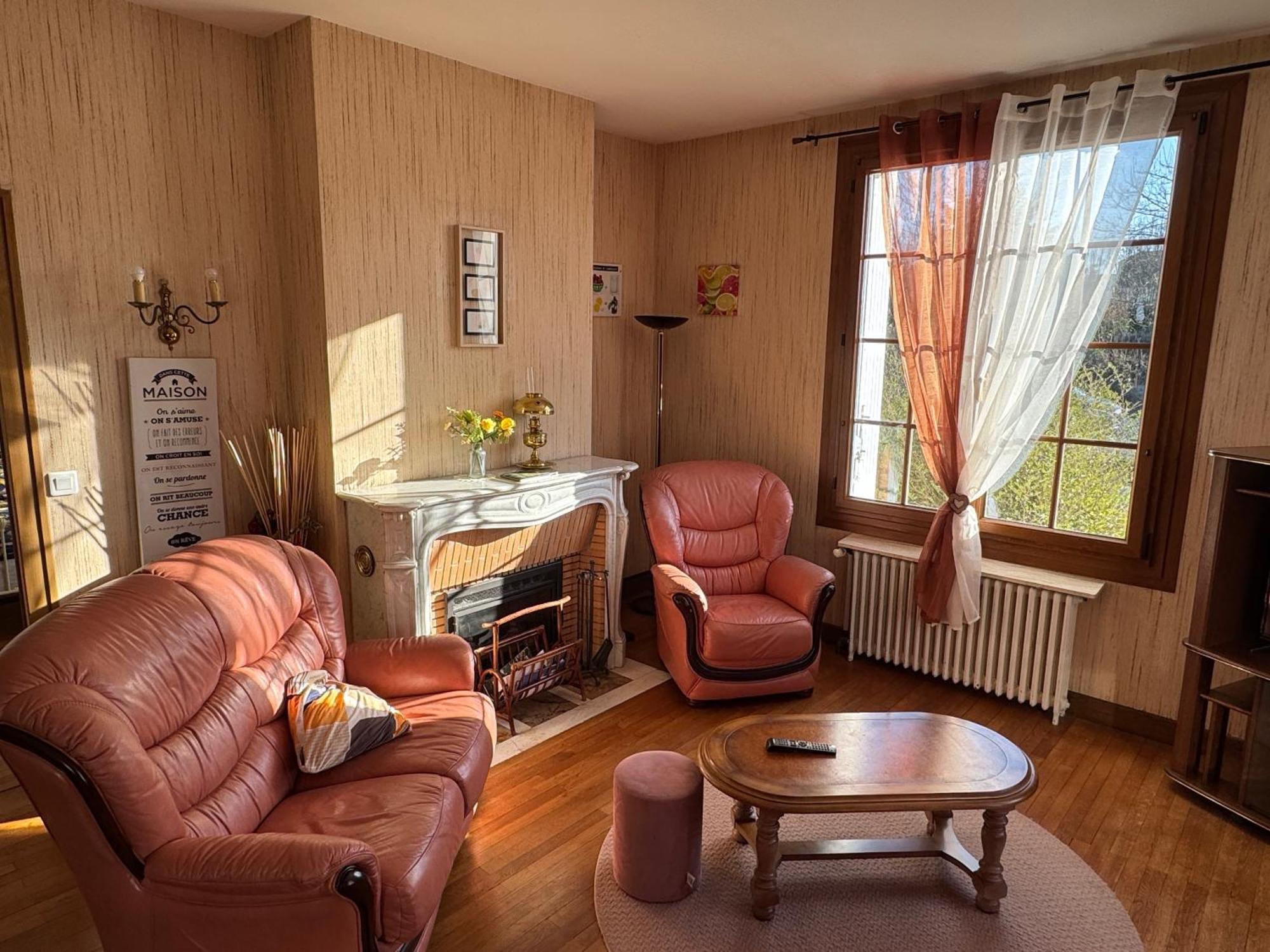 Gite De La Petite Fourmy Saint-Sulpice-les-Feuilles Extérieur photo